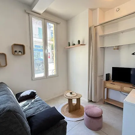 18m Renove Rdc Proche Commerces & Bus Апартаменти *